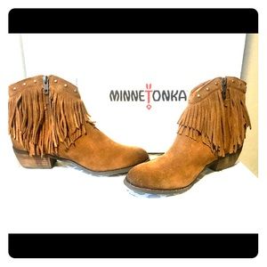 Minnetonka Bandera Boot